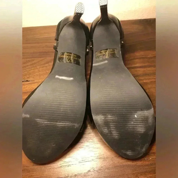 Black heels size 7 - Picture 11 of 15